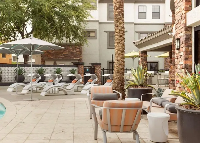Apartment Cozysuites By The Stadium With Pool 14 Glendale