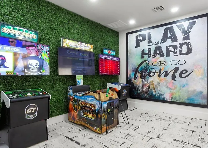 Cozysuites By The Stadium With Pool 14 *
