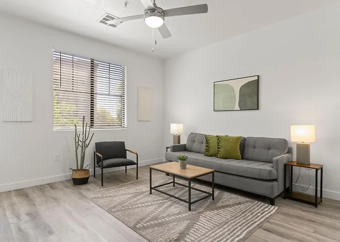 Cozysuites By The Stadium With Pool 14