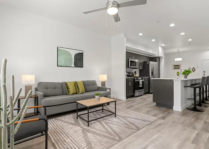 Apartment Cozysuites By The Stadium With Pool 14 Glendale